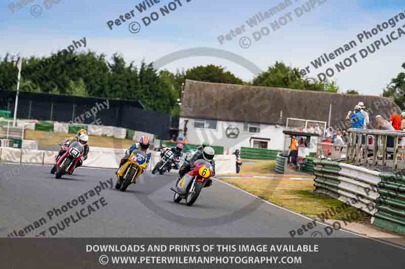 Vintage motorcycle club;eventdigitalimages;mallory park;mallory park trackday photographs;no limits trackdays;peter wileman photography;trackday digital images;trackday photos;vmcc festival 1000 bikes photographs